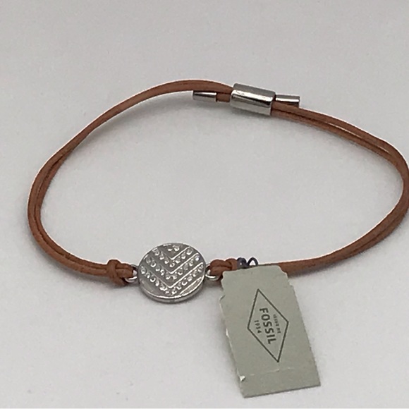 NWT FOSSIL Chevron Bracelet with Leather band. - Picture 8 of 12